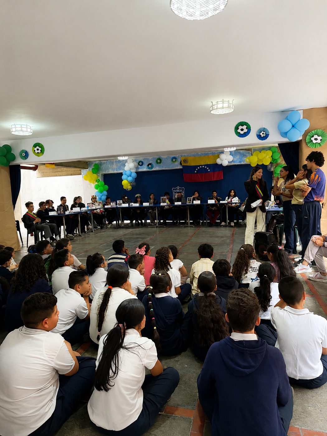 Estudiantes del Colegio Promesas Patrias en la vida estudiantil